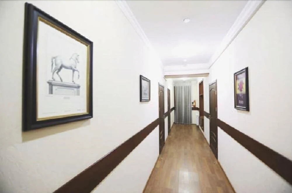 iHostel