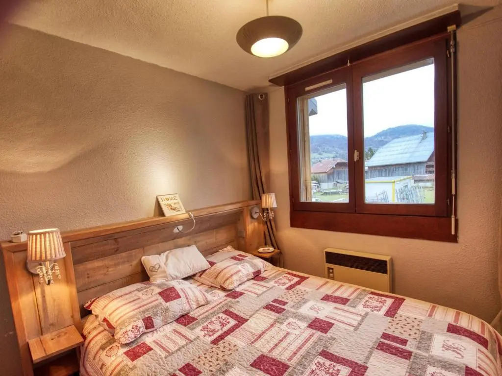 Duplex cosy 4 pers. à Morillon avec parking et balcon - FR-1-642-54