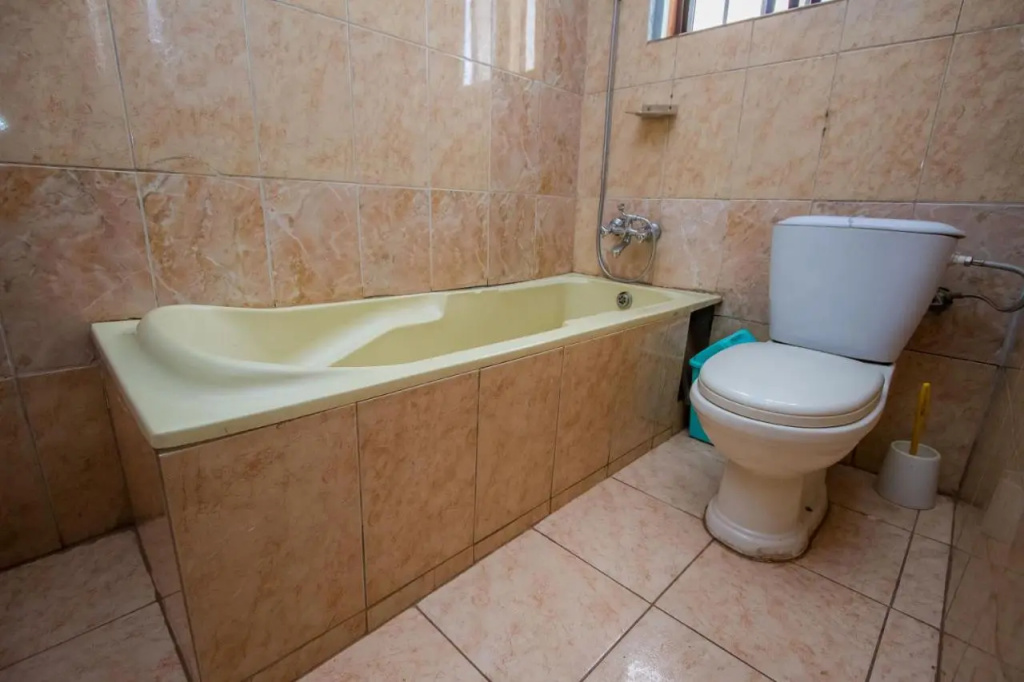 Crystal Suites & Apartments