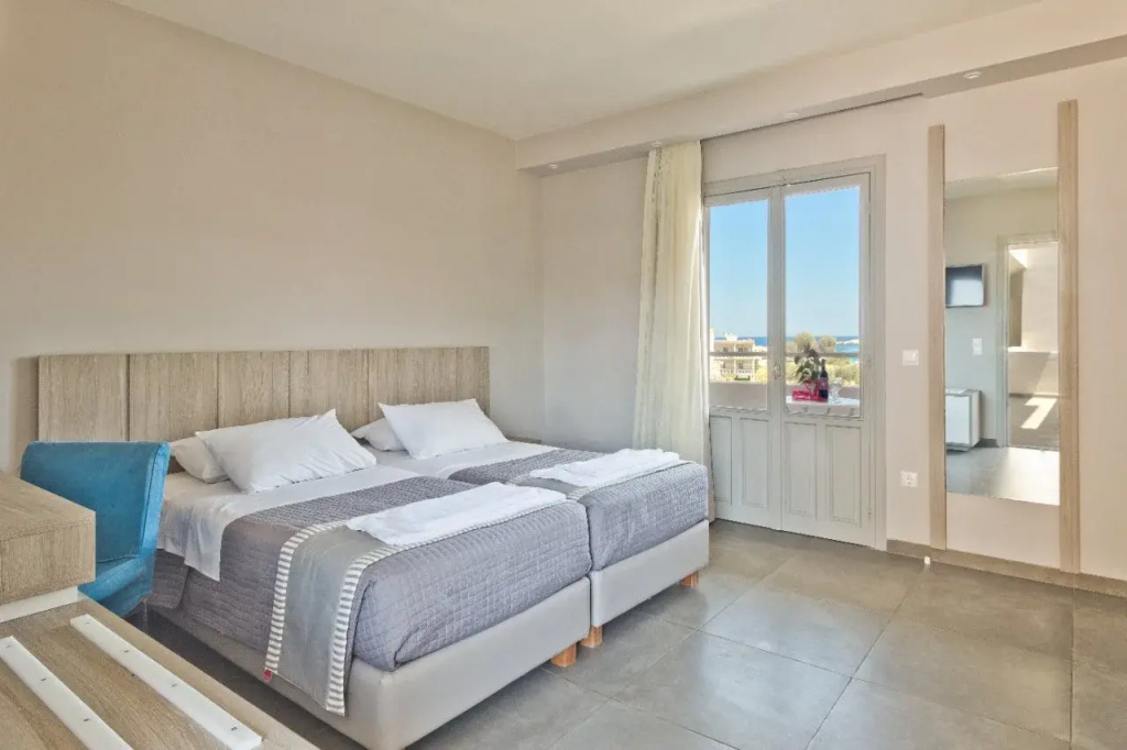 Parasol Luxury Hotel & Suites Adults Only