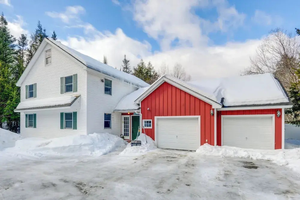 Golf, Hike & Unwind: Spacious Dover Retreat!