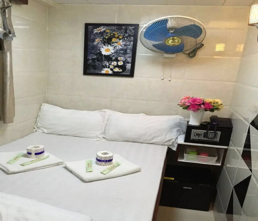 Rich Hostel