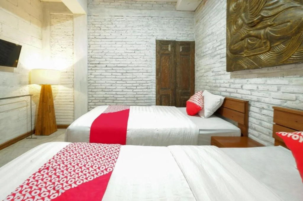 OYO 4016 Tan Jokteng Guest House