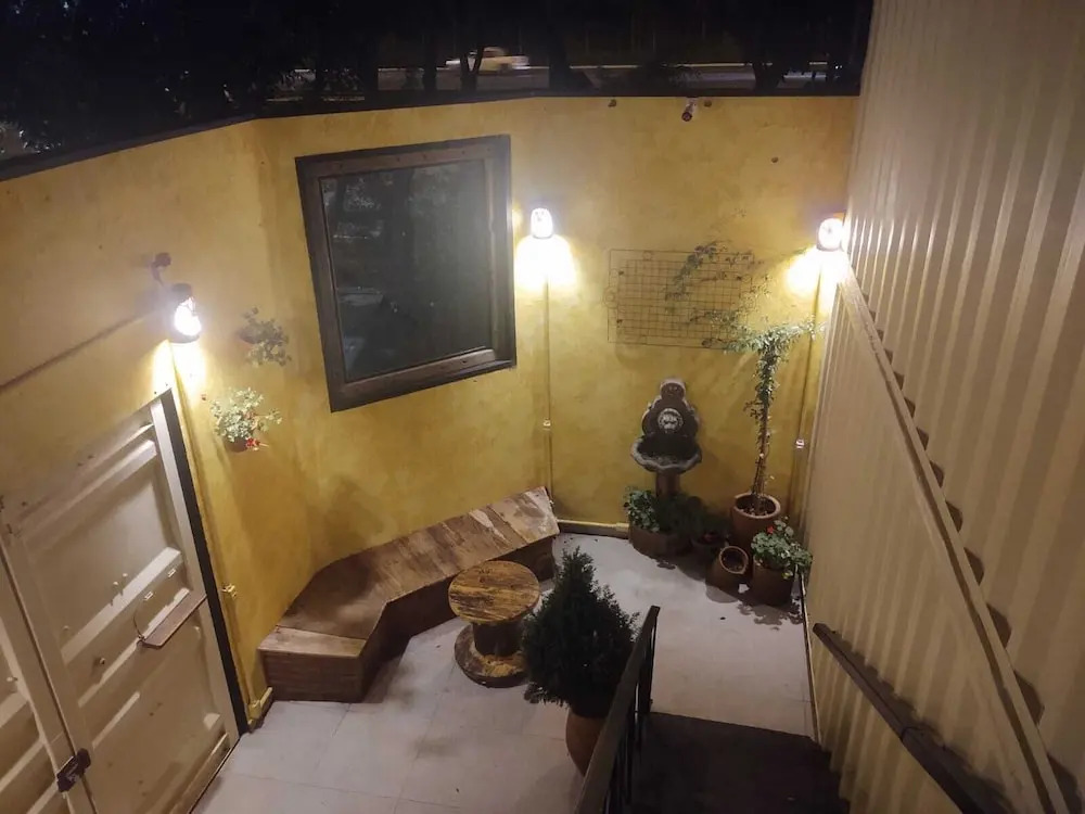 Urban Box House