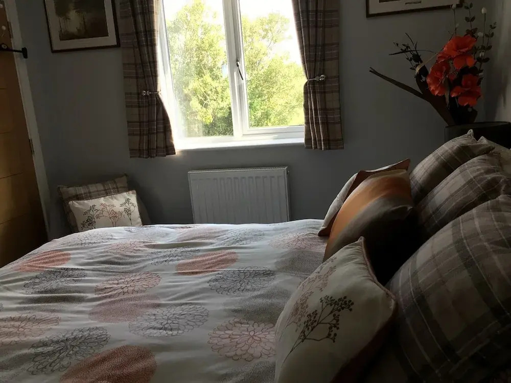 More Than Just a Room Apartment Carlisle / Borders
