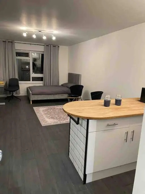 Lovely studio flat in the heart of Maidstone