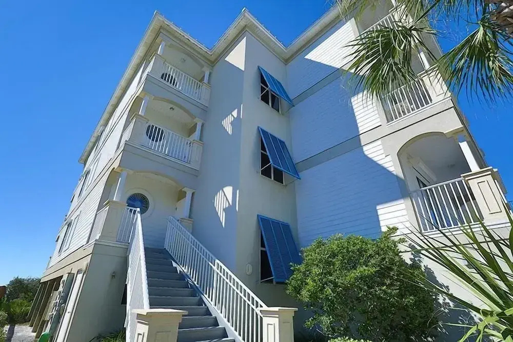 SEAVIEW I UNIT 300 4 Bedroom Holiday Home by Five Star Properties