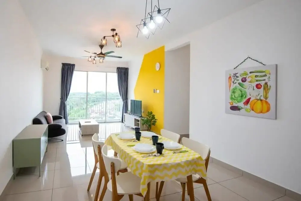Bright & Modern 3BR Suite, Free Parking