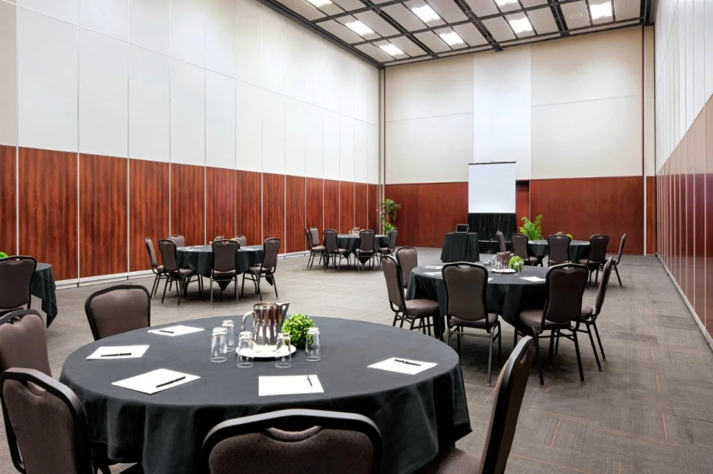 Four Points by Sheraton Lévis Convention Centre
