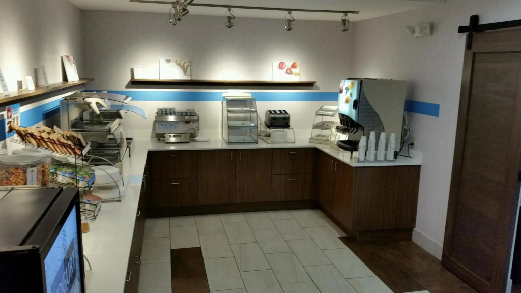 Holiday Inn Express Knoxville-Strawberry Plains by IHG