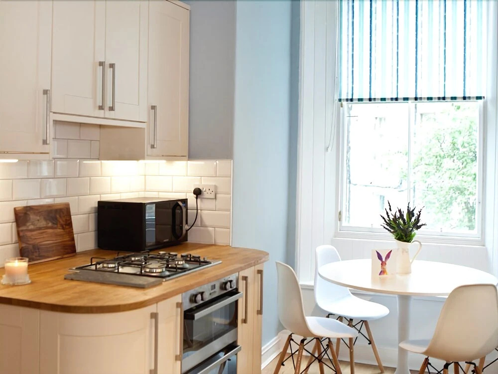 Edinburgh Serviced Apartment