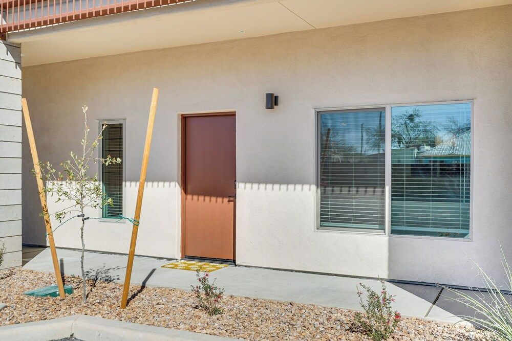 Newly Finished, High-end Condo Near Tucsons Best!