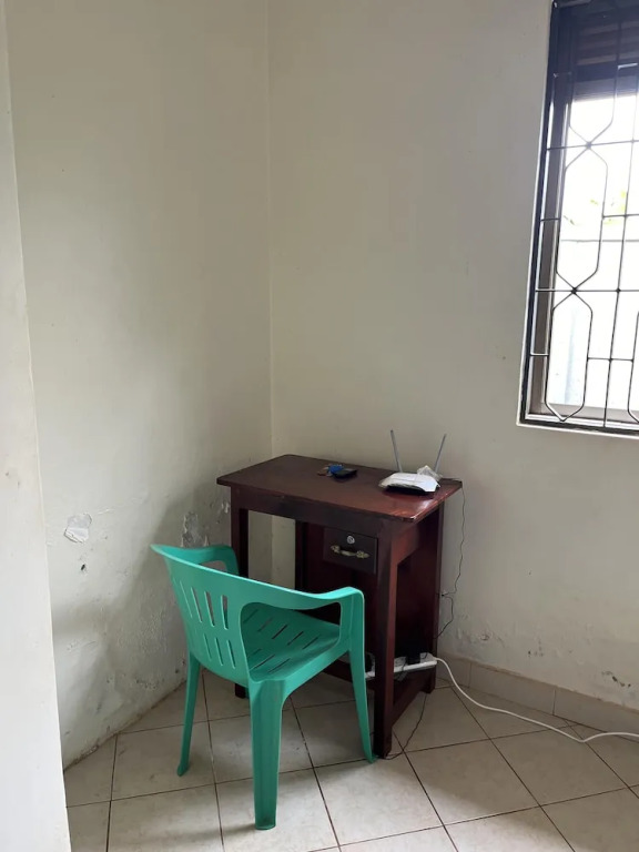 Inviting 3-bed House in Akright City Jennifers