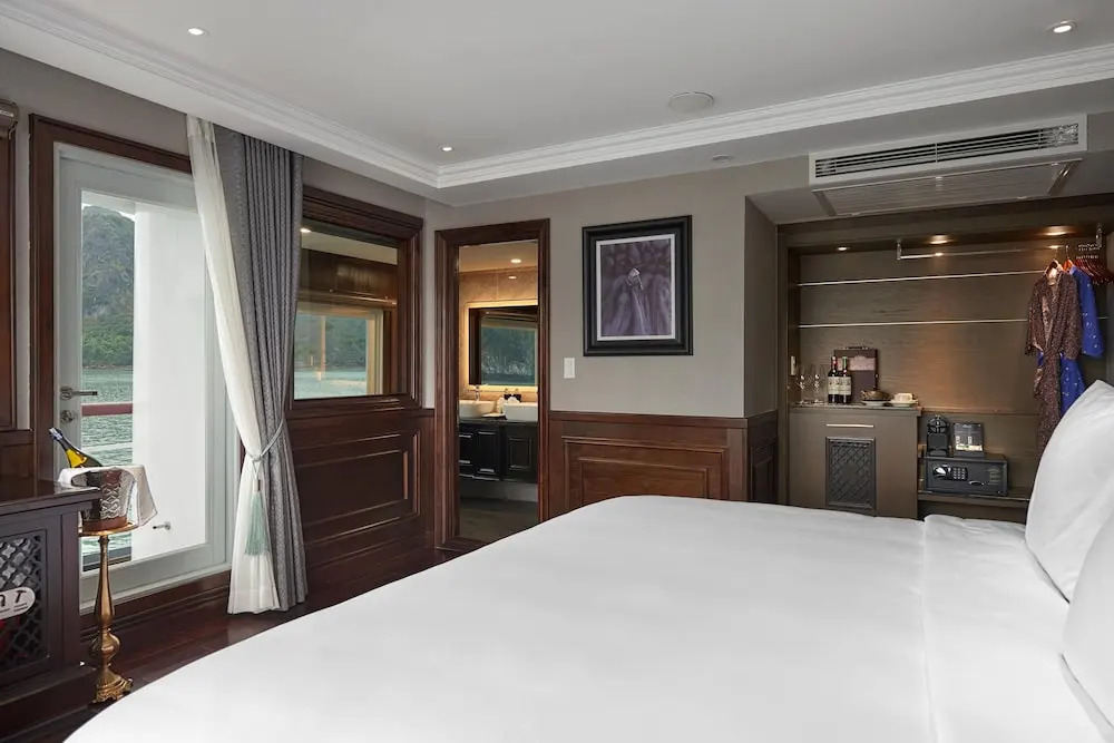 Paradise Grand Cruise - Lan Ha Bay