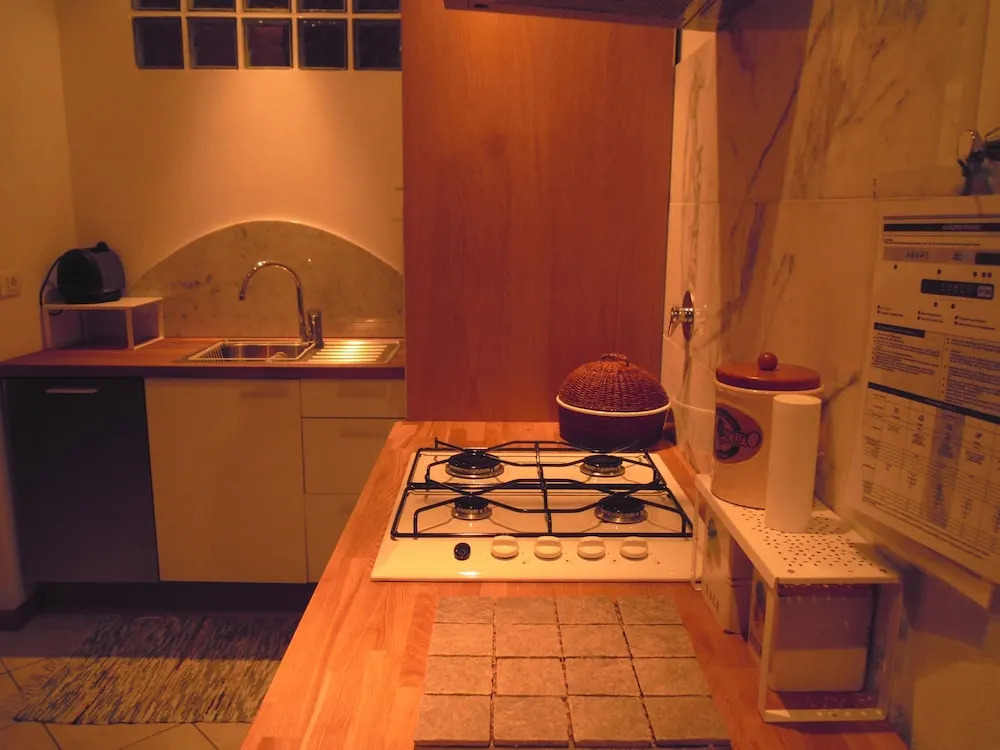 Leonardo's Rooms