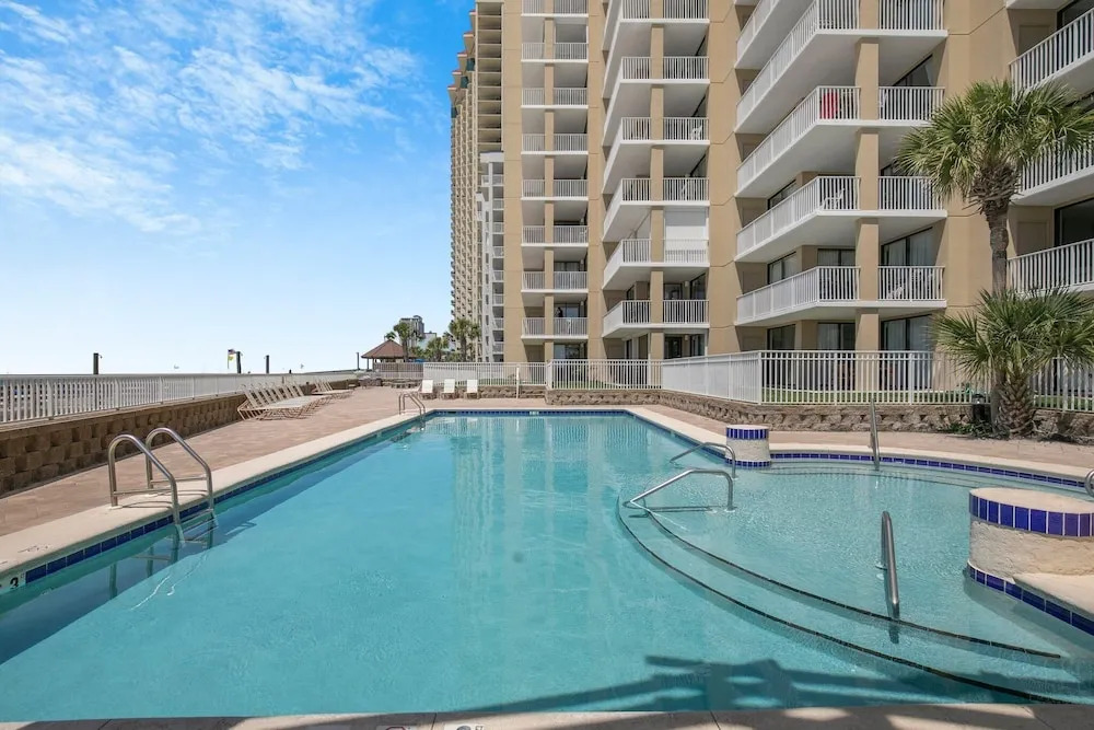 Romar Place 903