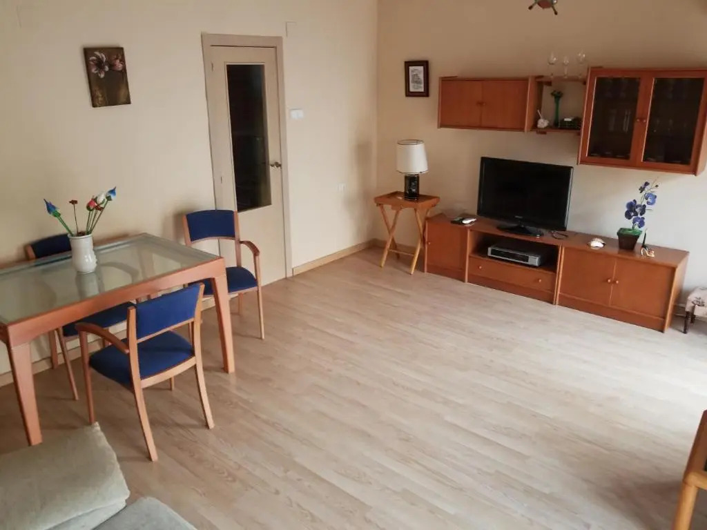 Calle de Dona Dolsa n6, 2Dcha