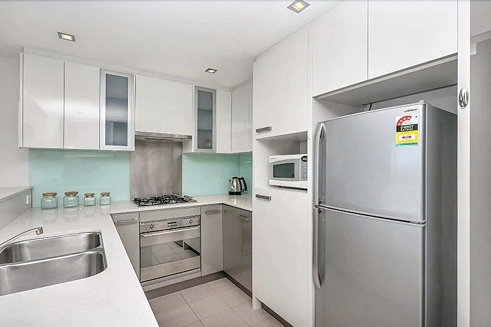 The Apartment Service SX339
