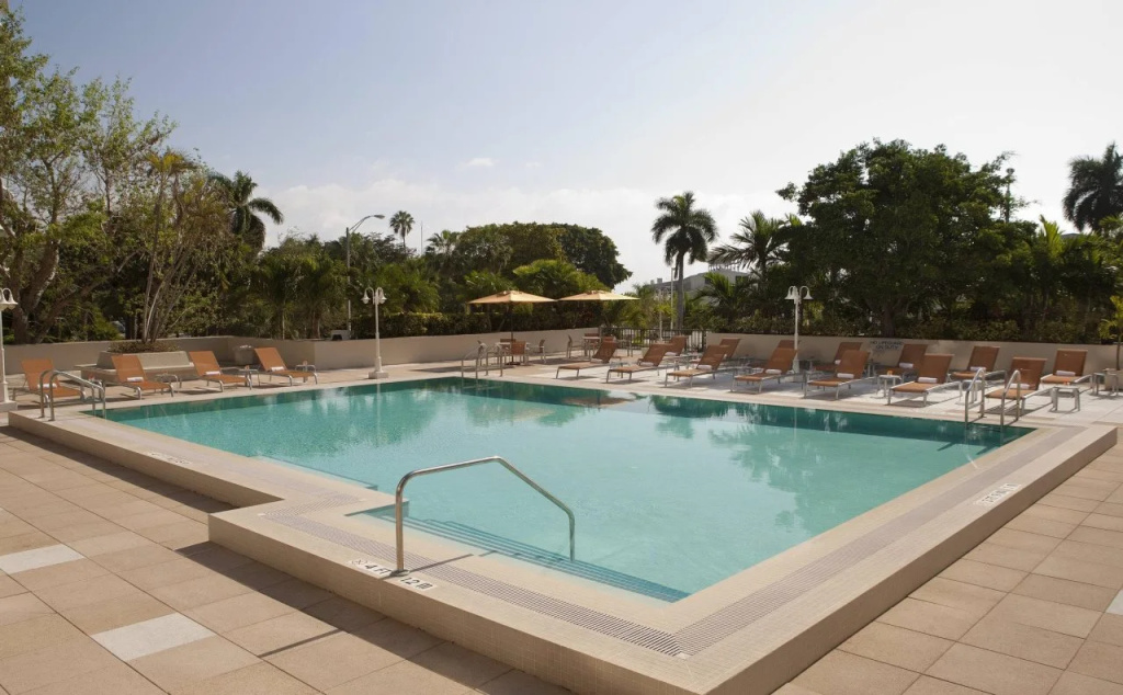Courtyard Miami Coconut Grove