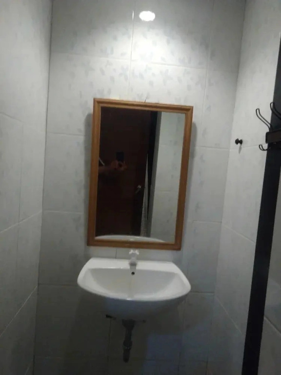 EXPRESS O 91581 Starla Spa & Home Stay