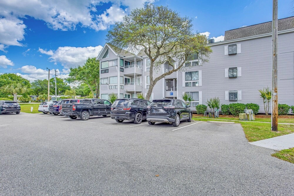 1 Block to Beach: Myrtle Beach Condo w/ Pool!