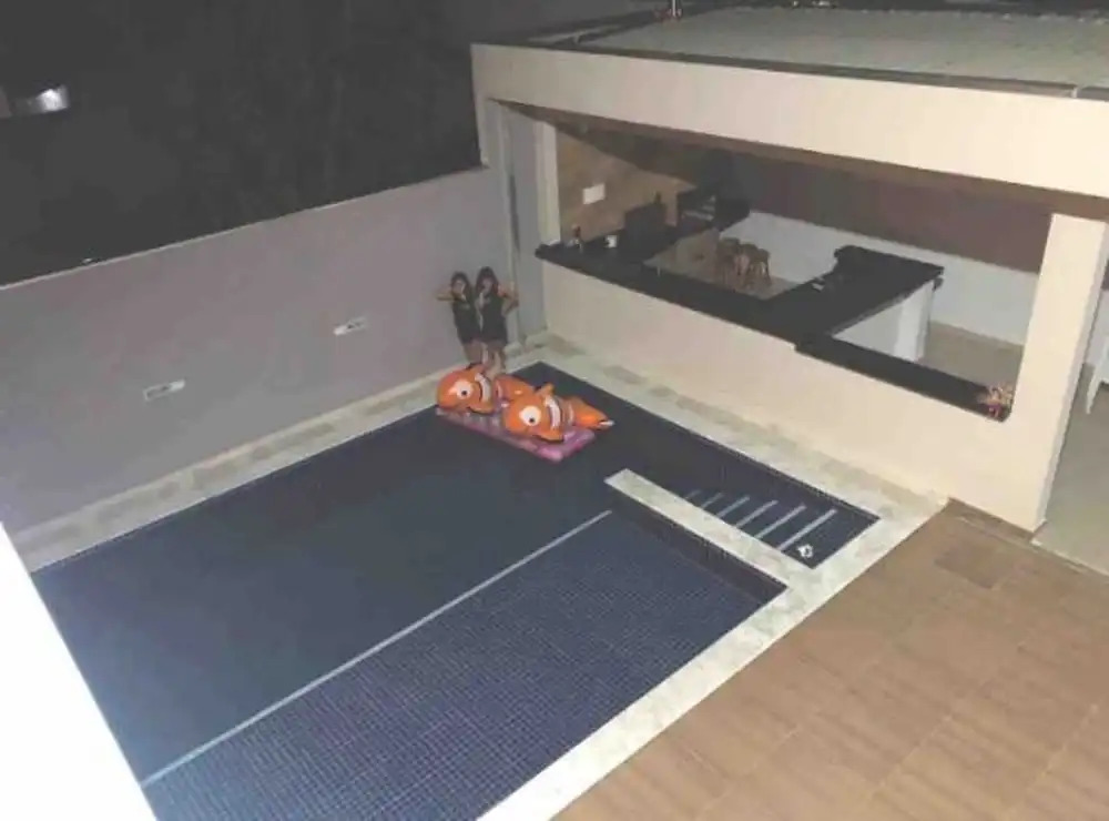 Casa com piscina em Caraguatatuba