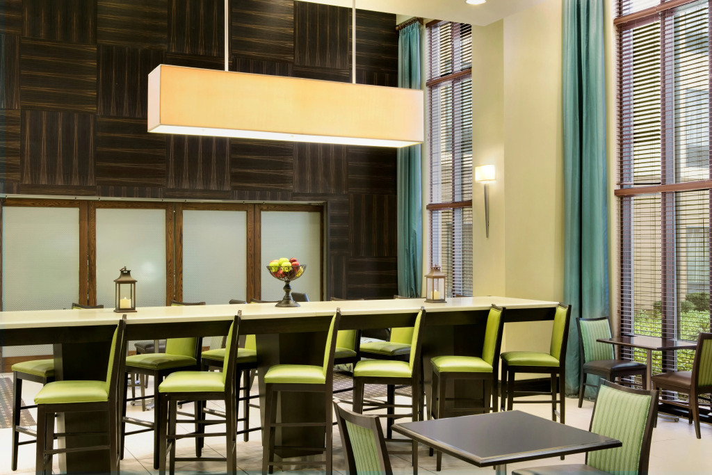 Hampton Inn & Suites Mahwah
