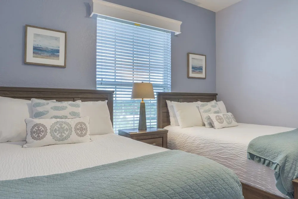 Casa Del Lago Penthouse 3 Bedroom Condo by RedAwning