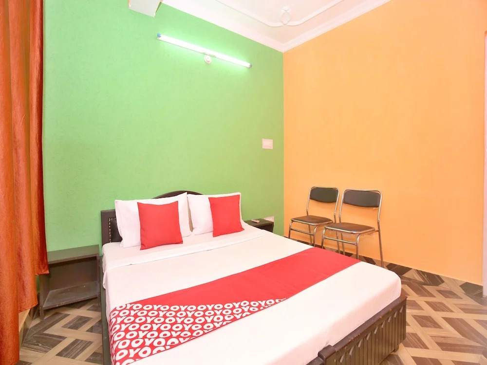 OYO 13061 Home Peaceful 2BHK Bharari