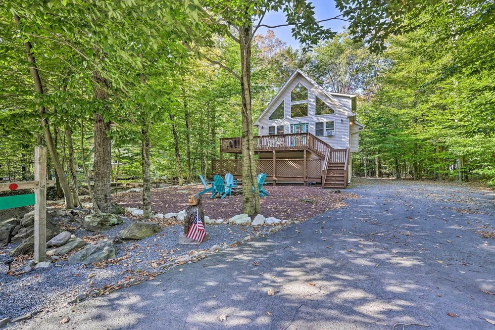 Pocono Lake Home w/ Game Room, Fire Pit & Hot Tub