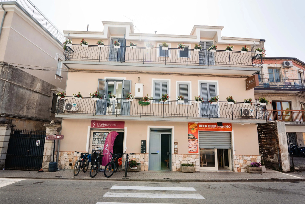 Palazzo ReSilente- B&B dellInfopoint