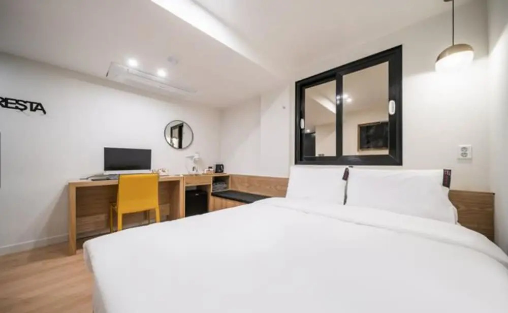 Hotel 701