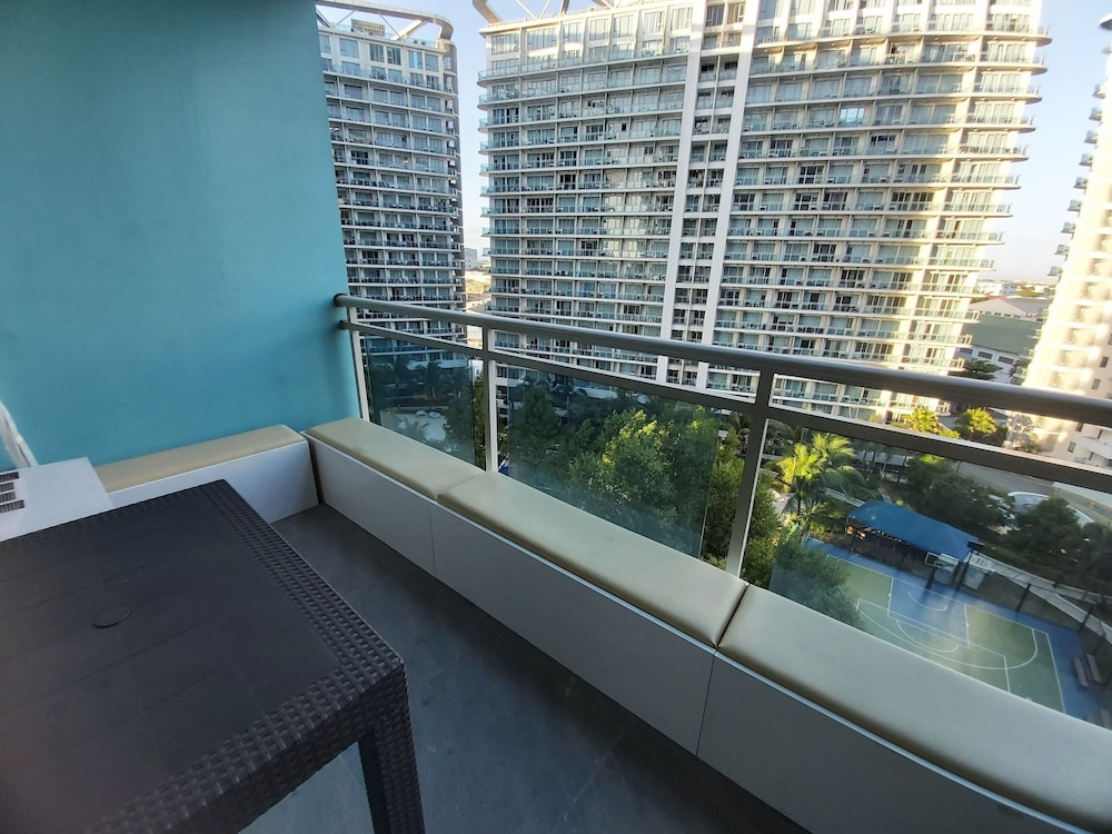 Urban Oasis Staycation