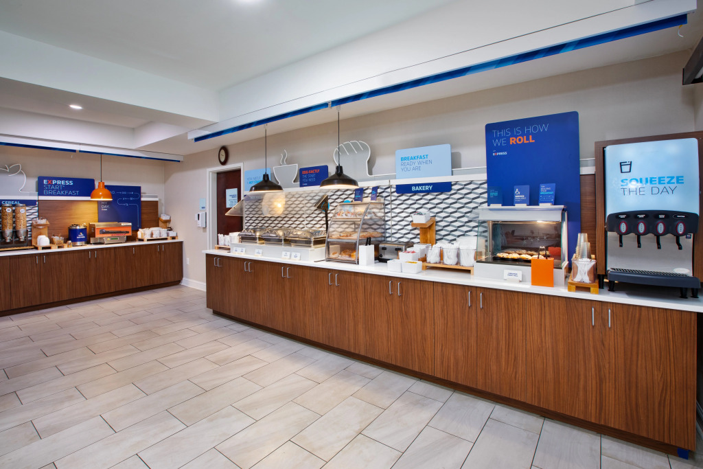 Holiday Inn Express Hotel & Suites - Sumter by IHG