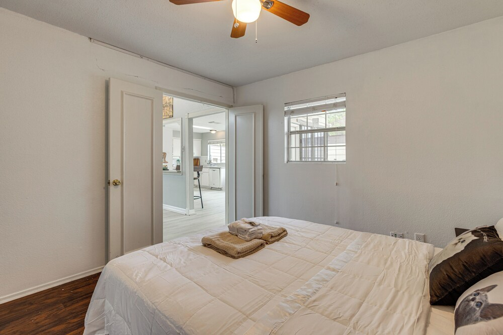 Quick Hwy Access: Family Retreat in Houston