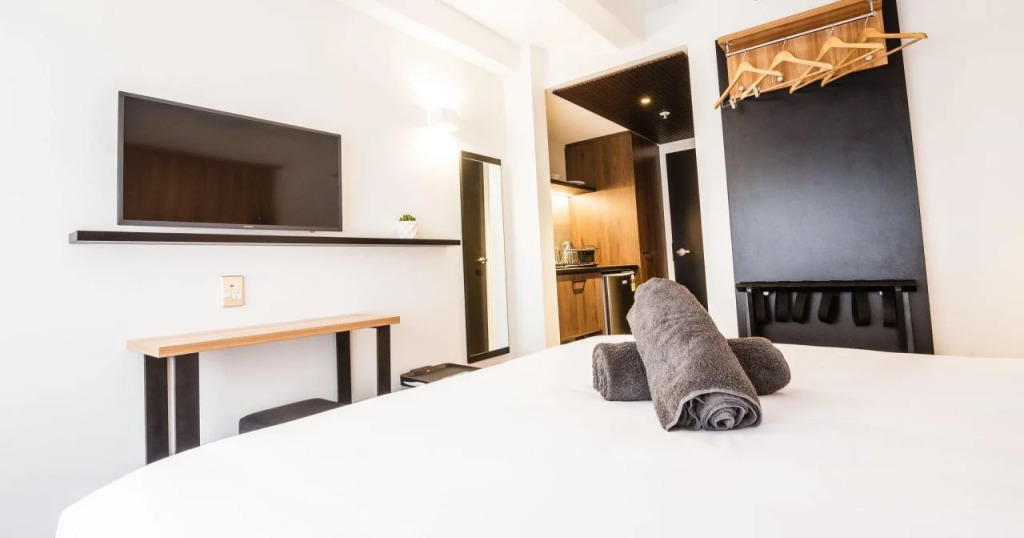 No. 9 Hotel