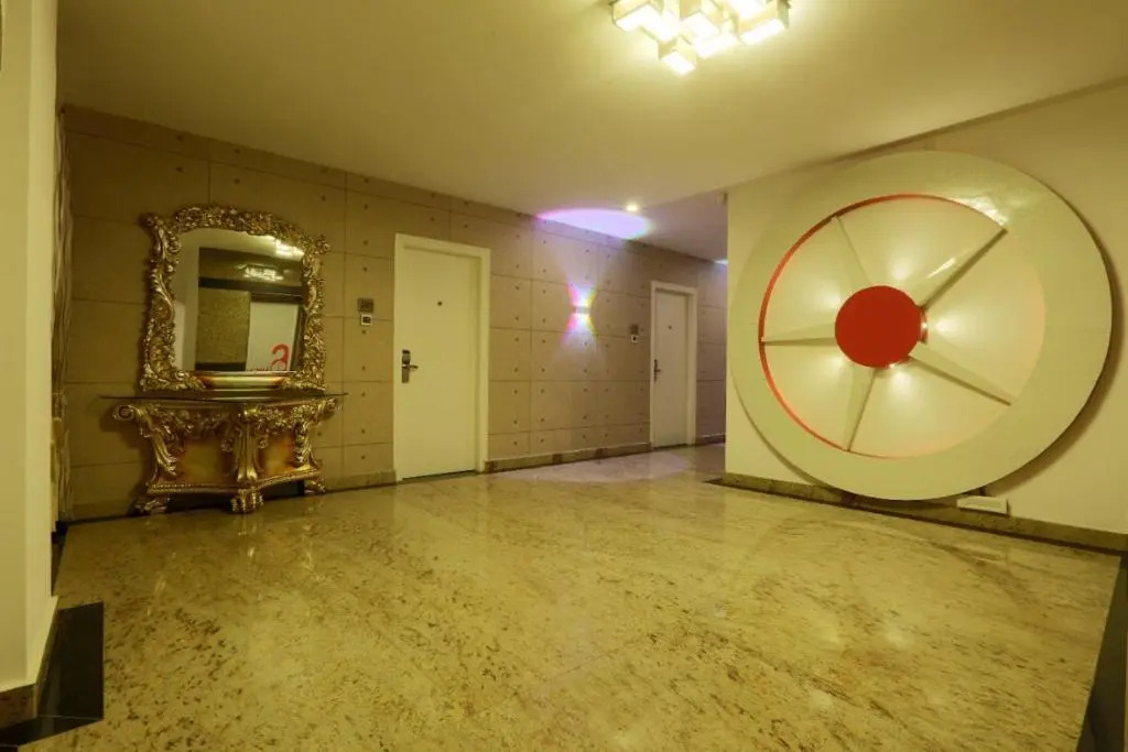 Premier Suites Business Hotel