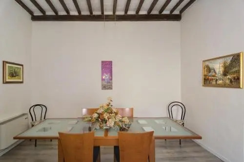 Tuscan Sun Holiday Apartments