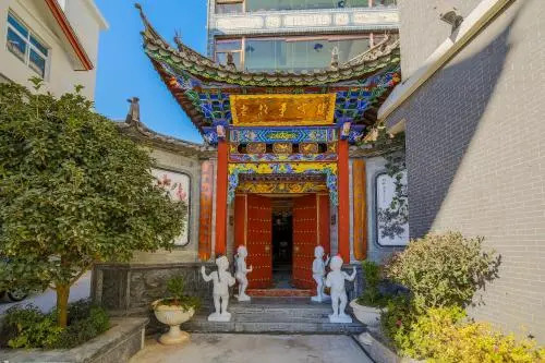 Old Story Inn Lijiang Old Town