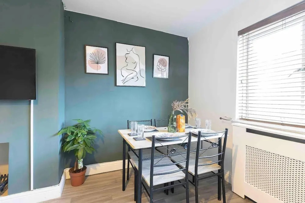 Leeds Luxury 3-bedroom Retreat