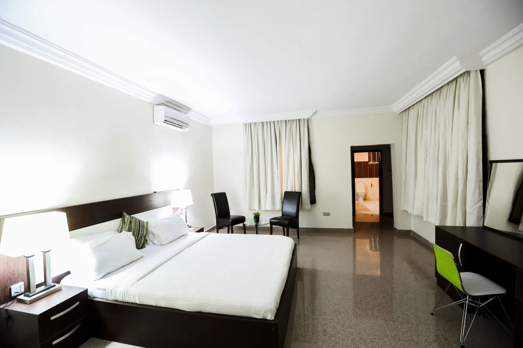 Tranquil Mews Hotel