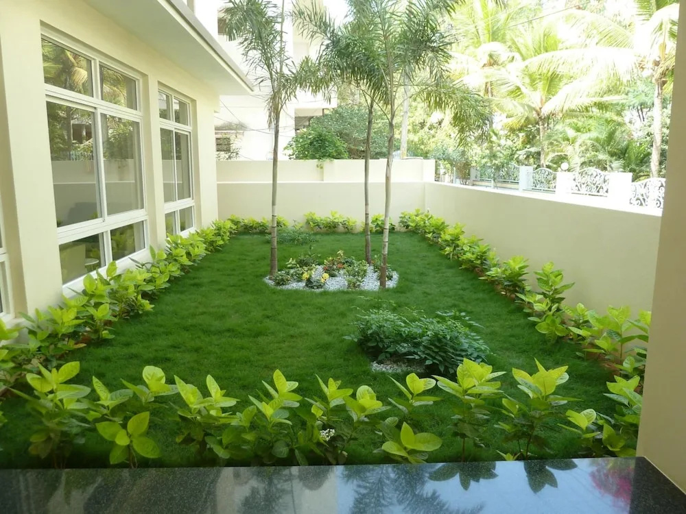 Sreeparthi Hotel