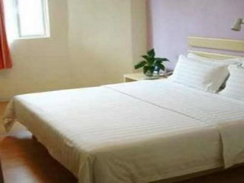 7Days Inn Kunming Wu Jing Lu Tong Son Lane Station Branch