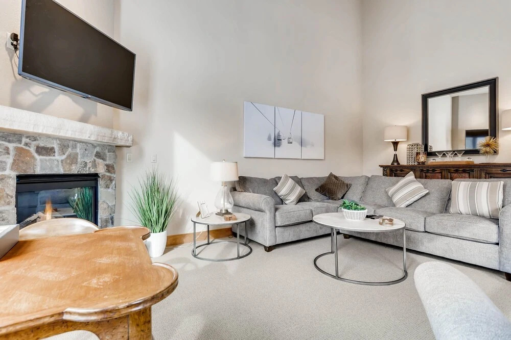 Newly Renovated, 4br Red Hawk Townhome 2338- Kids Ski Free 4 Bedroom Townhouse