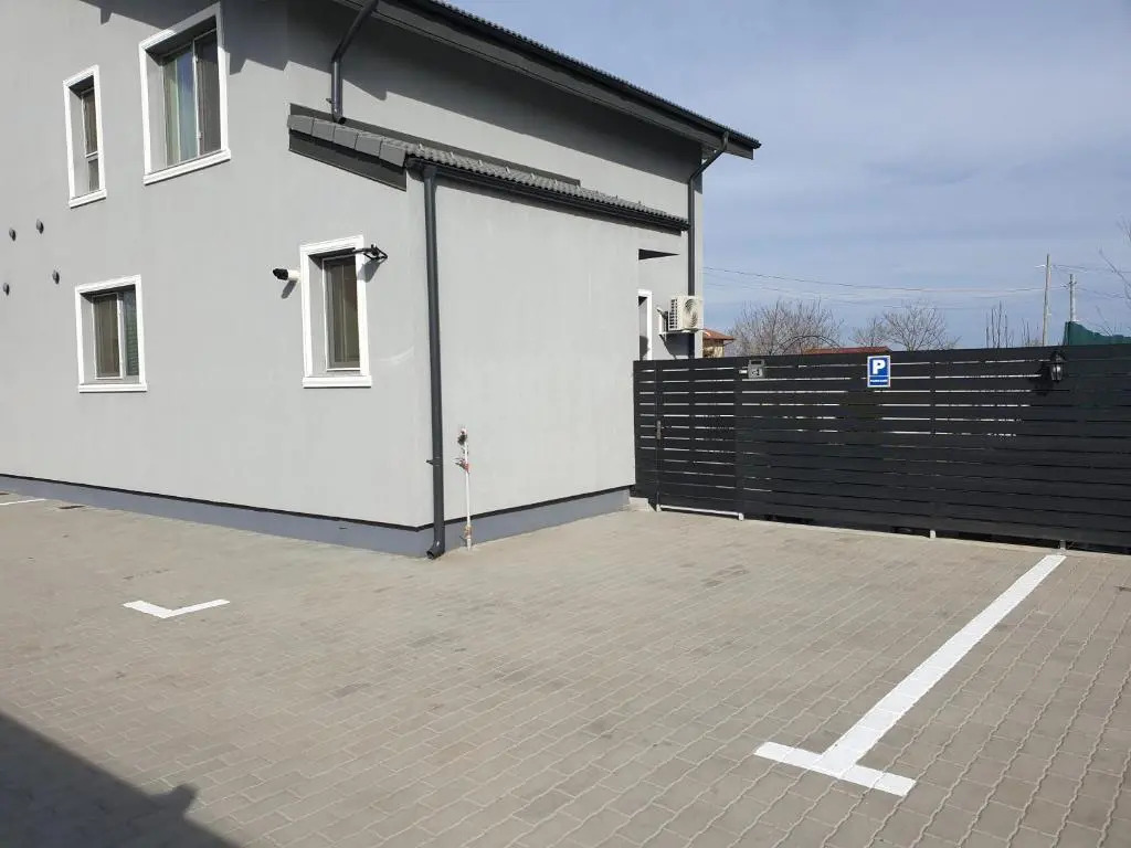VillaGrey Residence Tunari