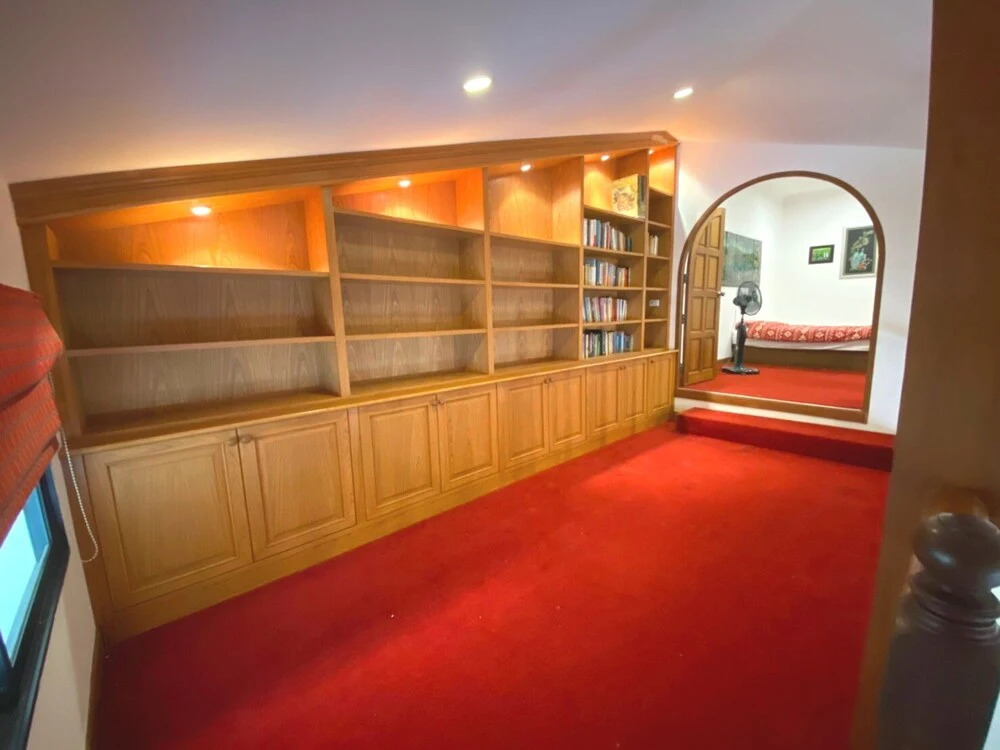 LUXURIOUS VIEW TALAY VILLA - PATTAYA HOLIDAY HOUSE