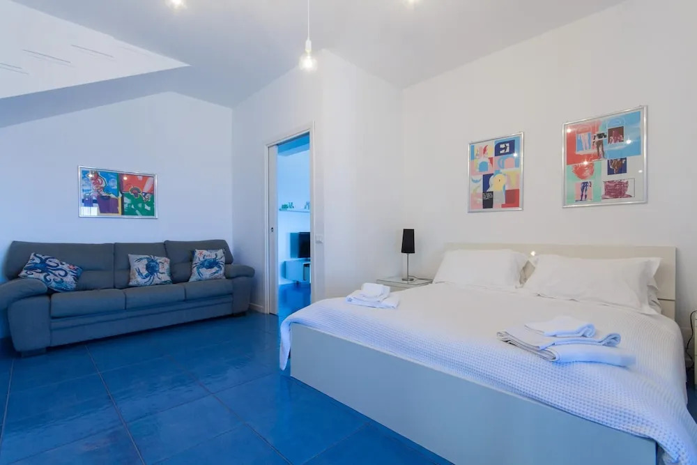 Apartment With 4 Bedrooms in Piano di Trappeto, With Wonderful sea Vie