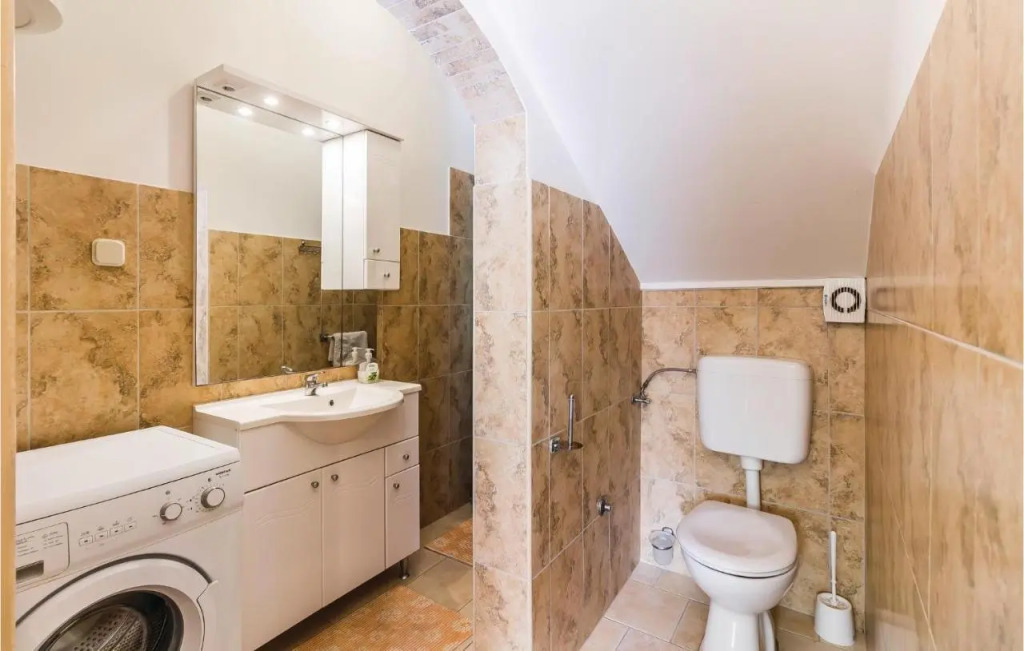 Apartment Valtursko polje I