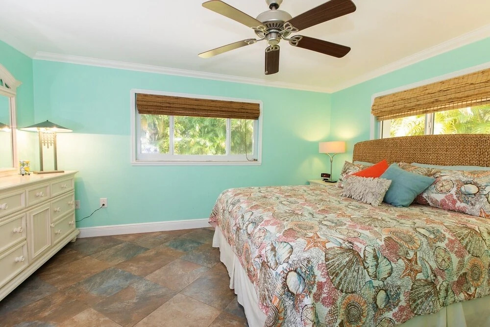 Salty Dog - Dog Friendly Home On Sanibel! 3 Bedroom Home