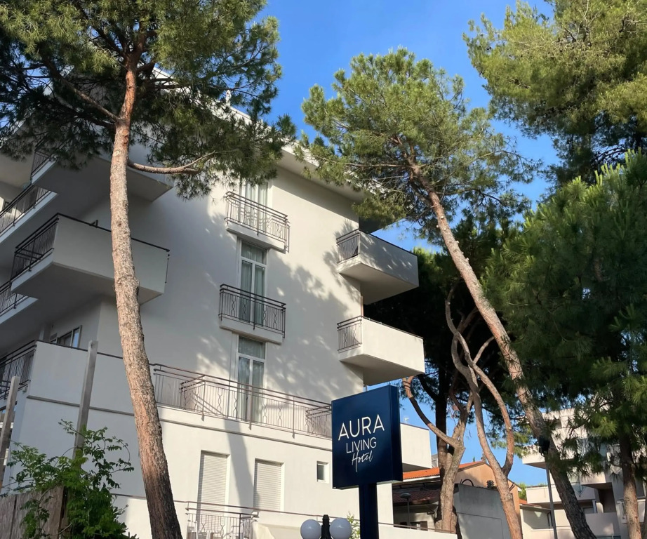 Aura Living Hotel